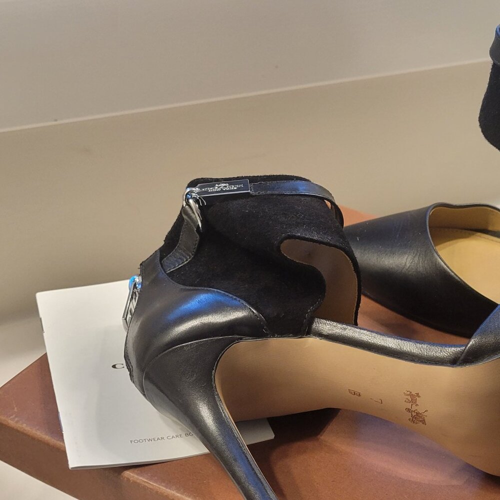 Coach Shoes - Size 7